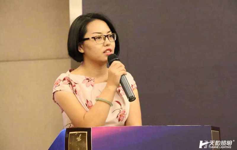 王春芝.jpg 王春芝.jpg